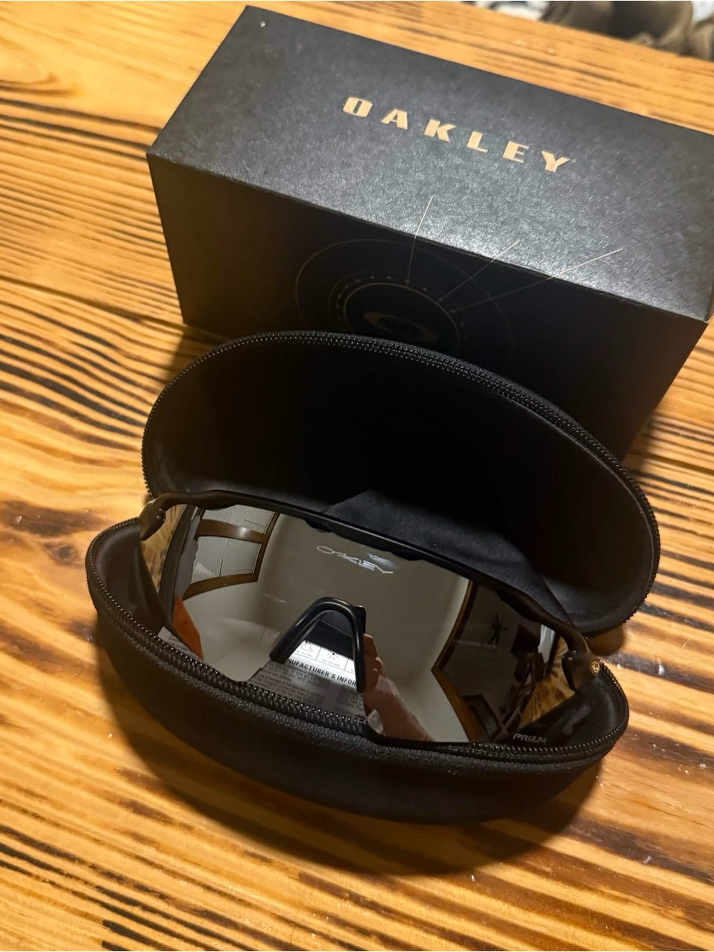 Oakley Sunglasses Black Silver Mirrored Lens